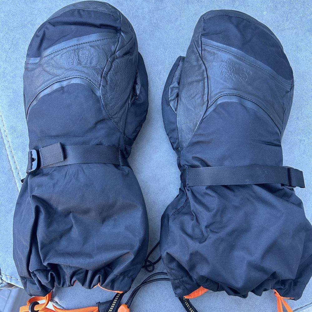 Mountain Hardwear men’s mittens